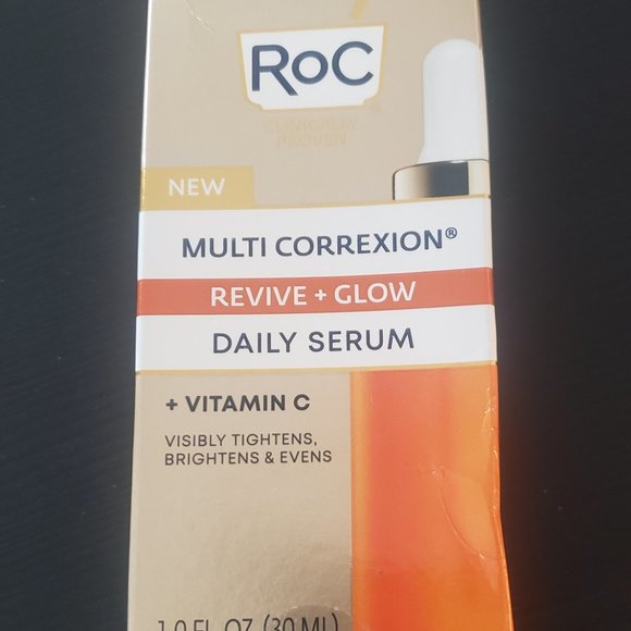 RoC Skincare Multi Correxion Revive + Glow Daily $40 - Picture 4 of 9